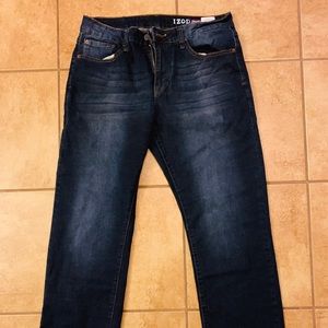 Men’s IZOD Relaxed Fit Jeans 34/32 - New w/o Tags